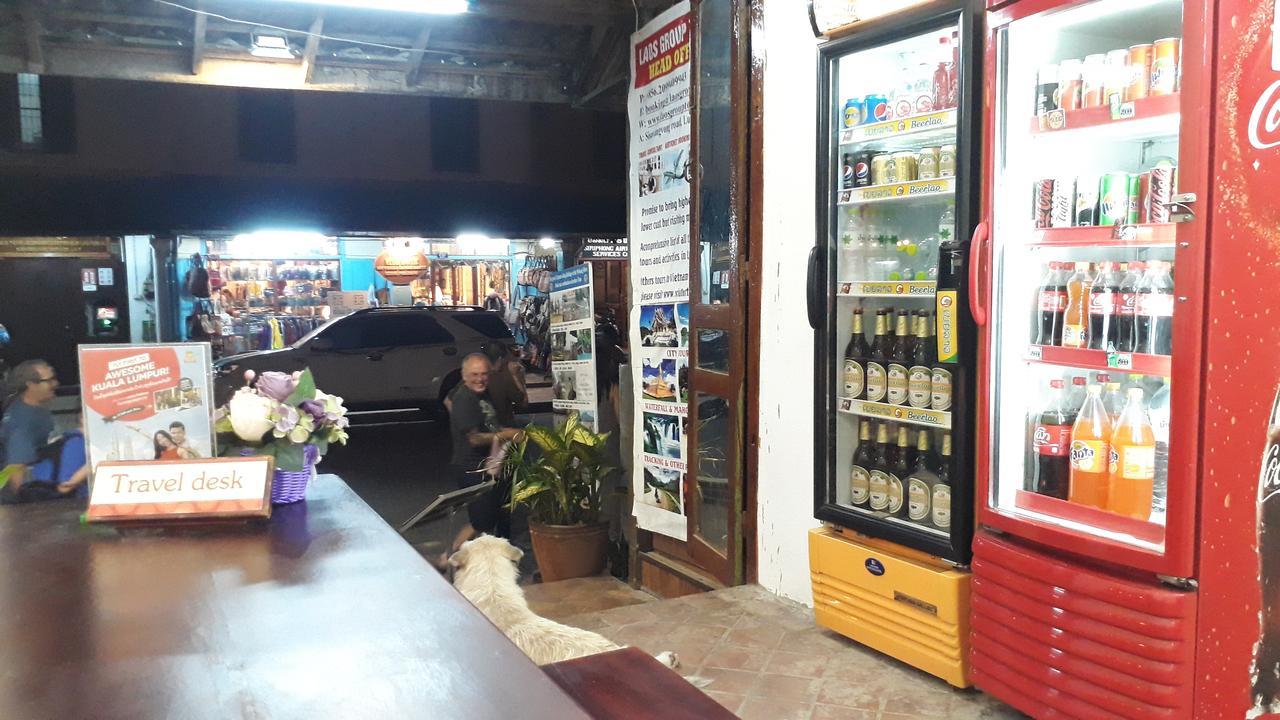 Tony Central Hostel Luangprabang Kültér fotó